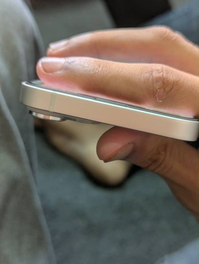 Apple iPhone 14 7