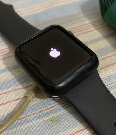 Apple Watch Series 3 (38mm) - Space Gray - 89% Battery Health