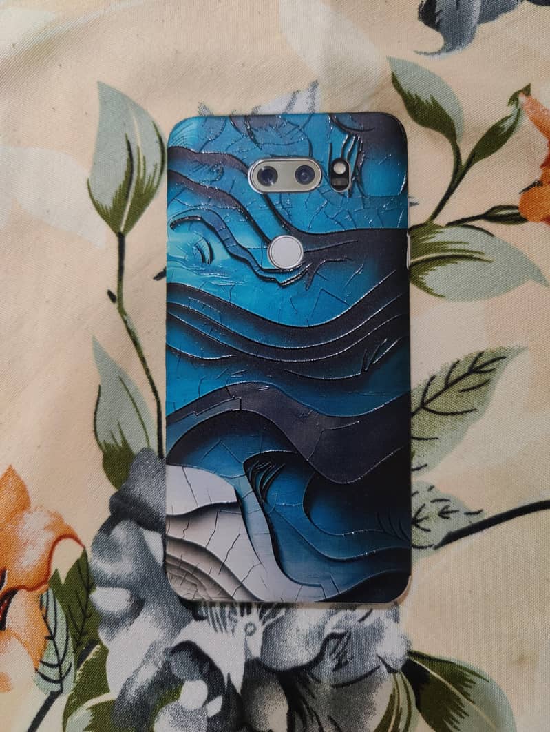 LG V30 Plus 1