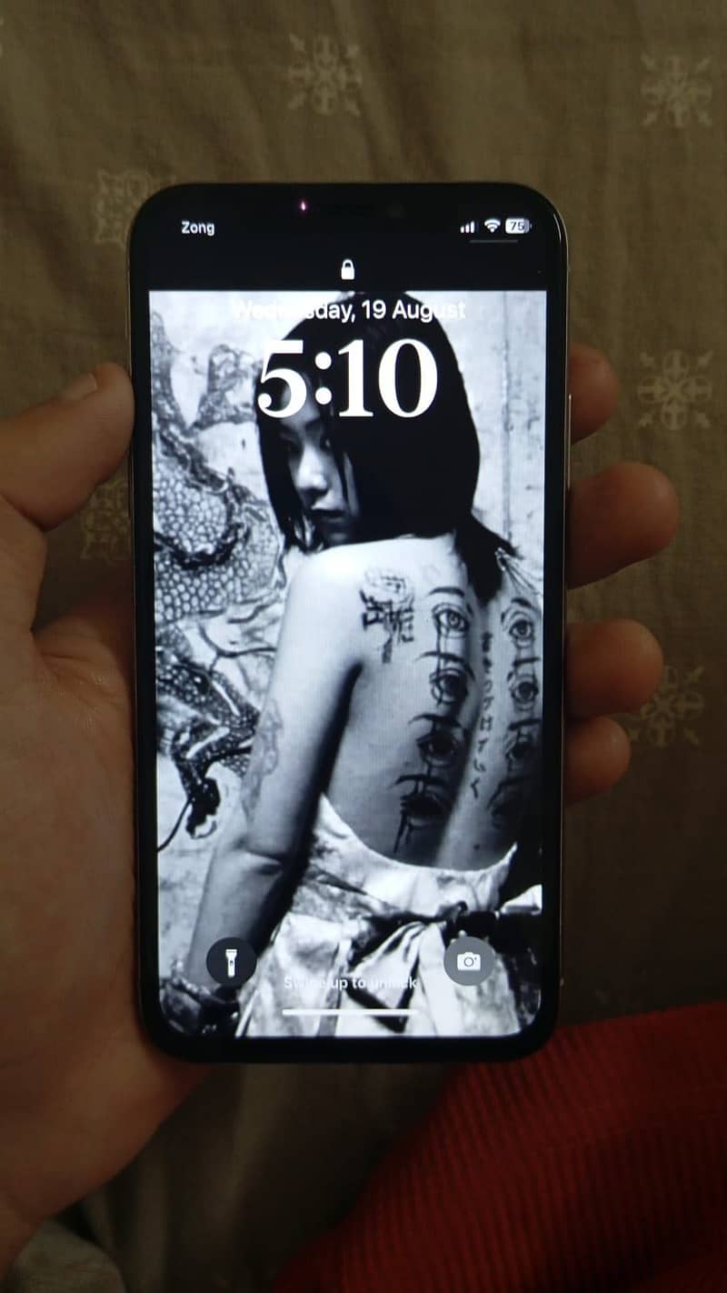 Apple iPhone X 0