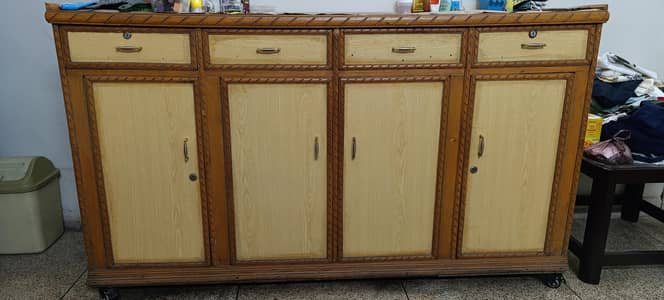 Sideboard Dressing for Sale in Good Condition.