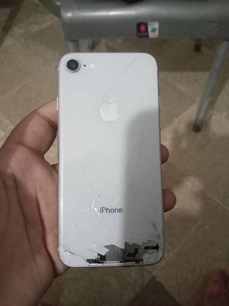 Apple iPhone 8 0