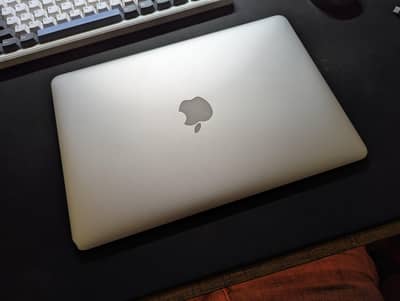 MacBook Air 2017 8GB