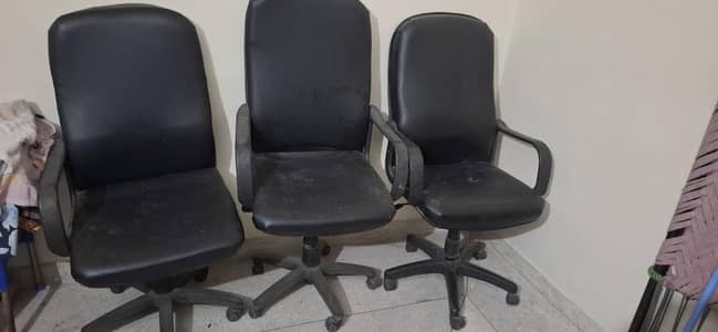 3 Office Revolving Chairs – Black Executive/Office Chairs – Used