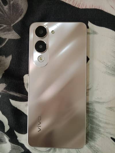 Vivo Y04