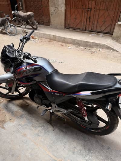 Honda Cb150F