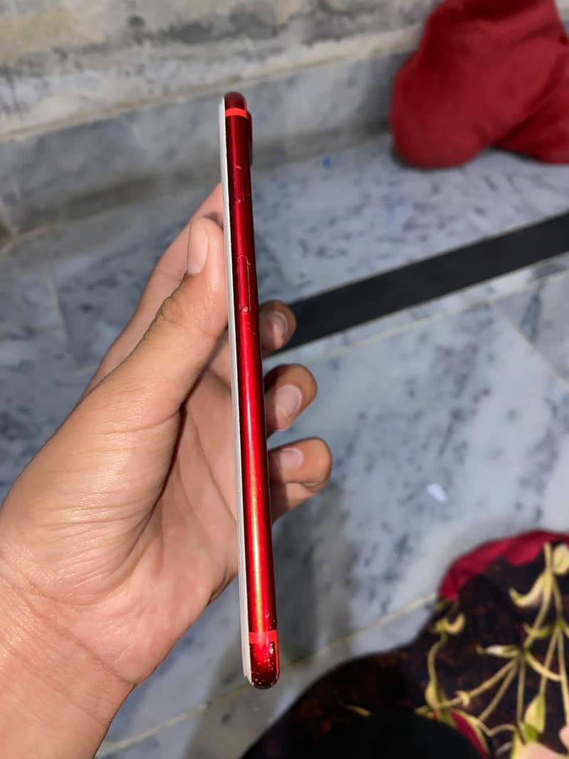 Apple iPhone 7 Plus 2