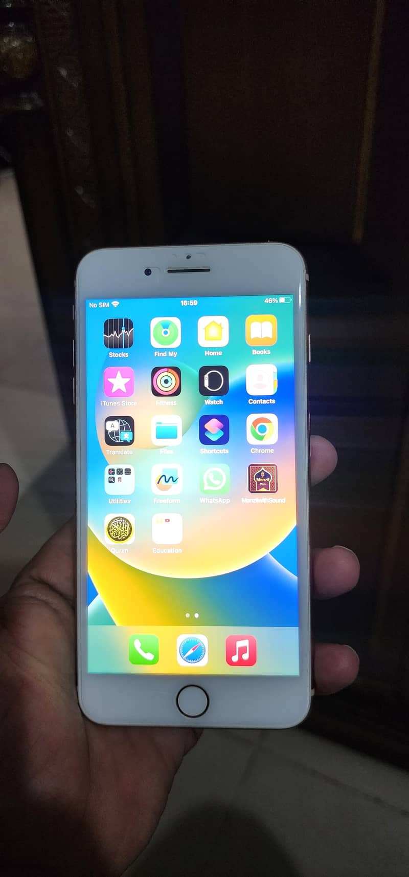 Apple iPhone 8 Plus 0