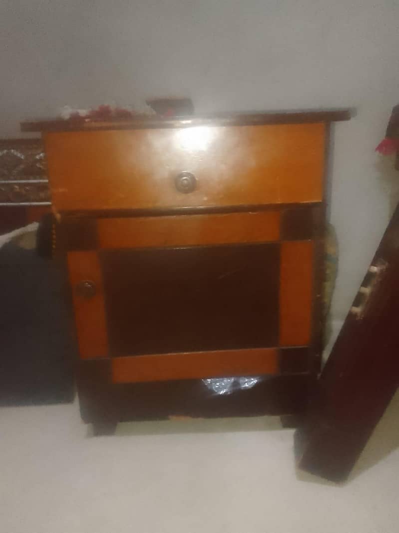Double bed Side Tables 2