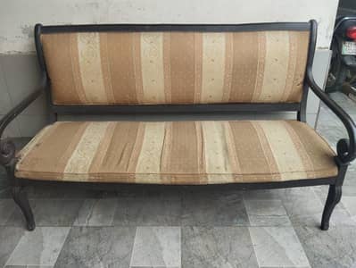 1 Victorian sofa