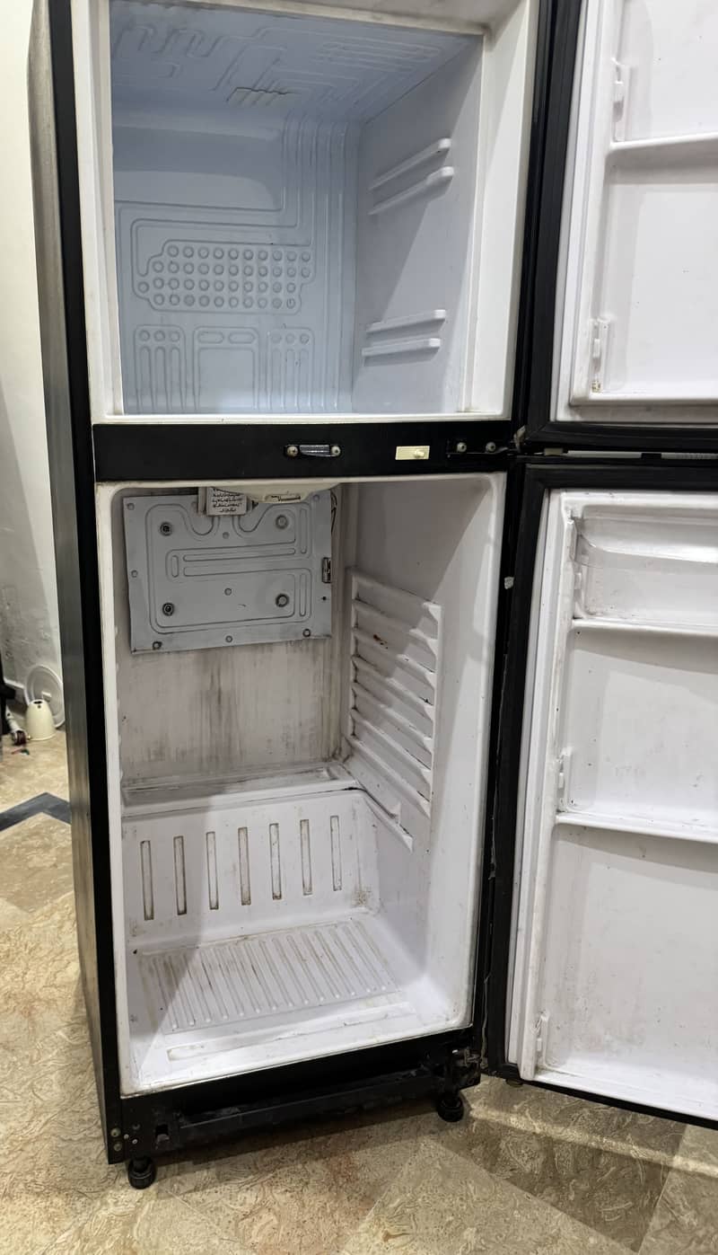 Waves Refrigerator 2