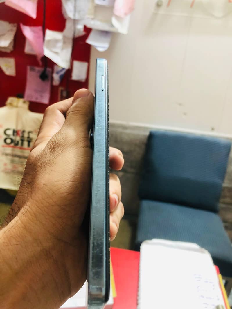 Infinix Note 30 8