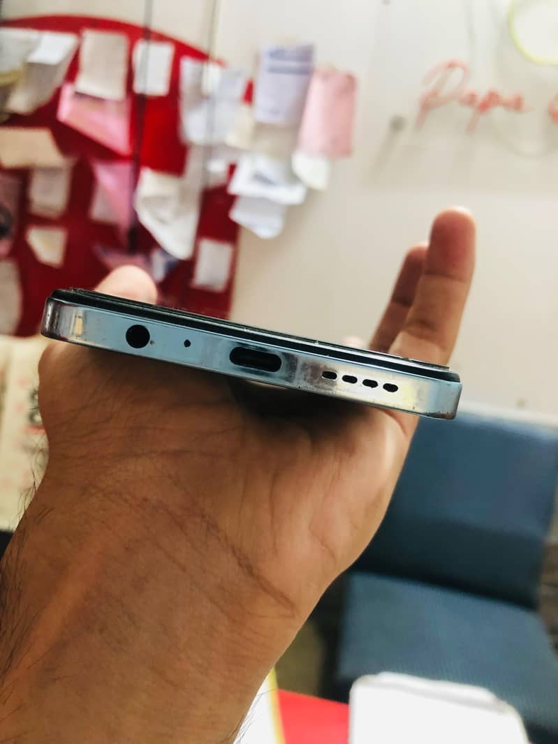 Infinix Note 30 10