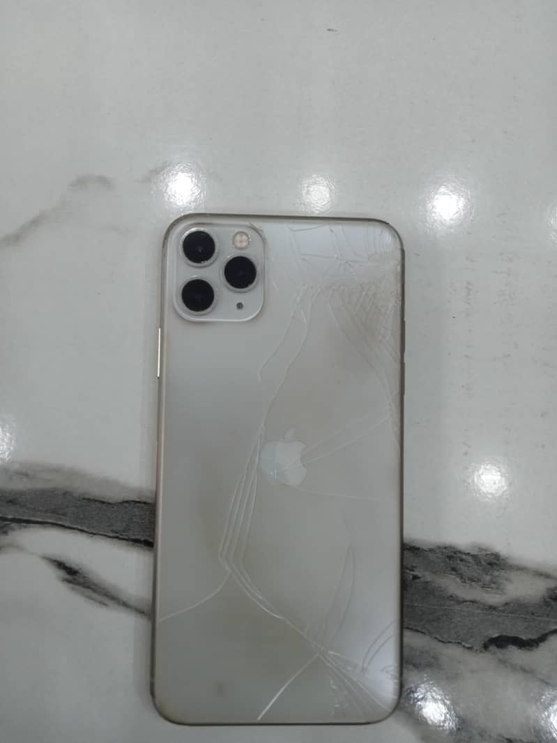 Apple iPhone 11 Pro Max 2