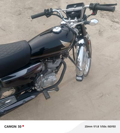 Honda 125 self strt new condition