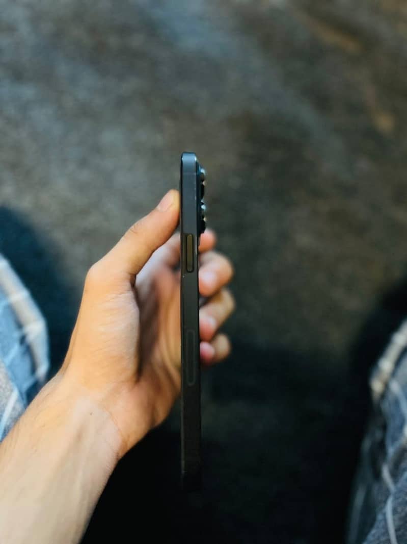 Apple iPhone 14 Pro Max 1