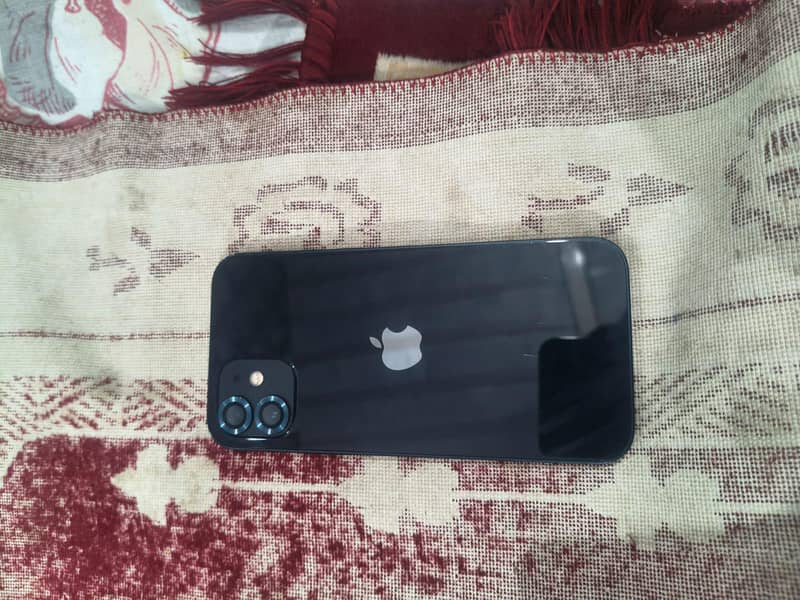 Apple iPhone 12 7