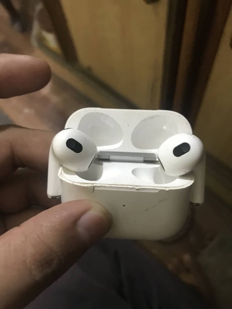 Used with broken case 3