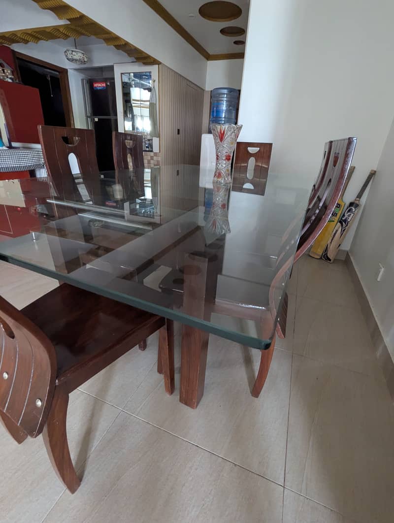 Dining table and small central table 5