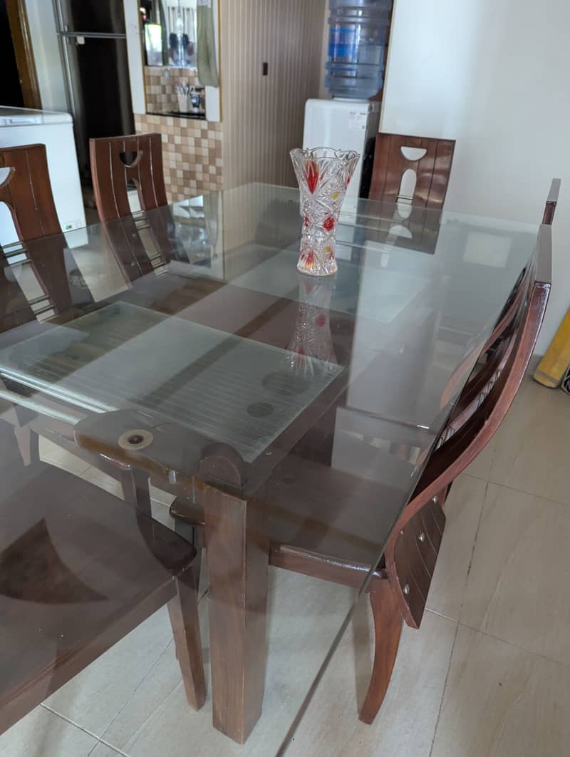 Dining table and small central table 8