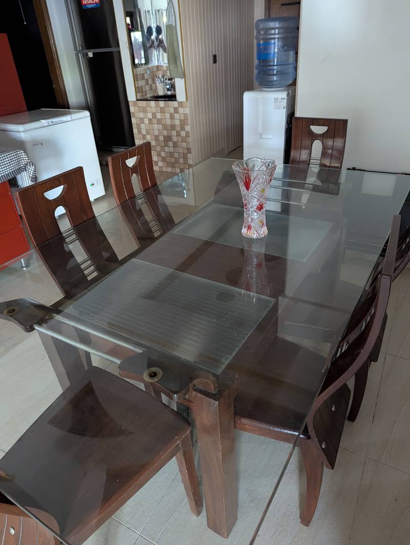 Dining table and small central table 11