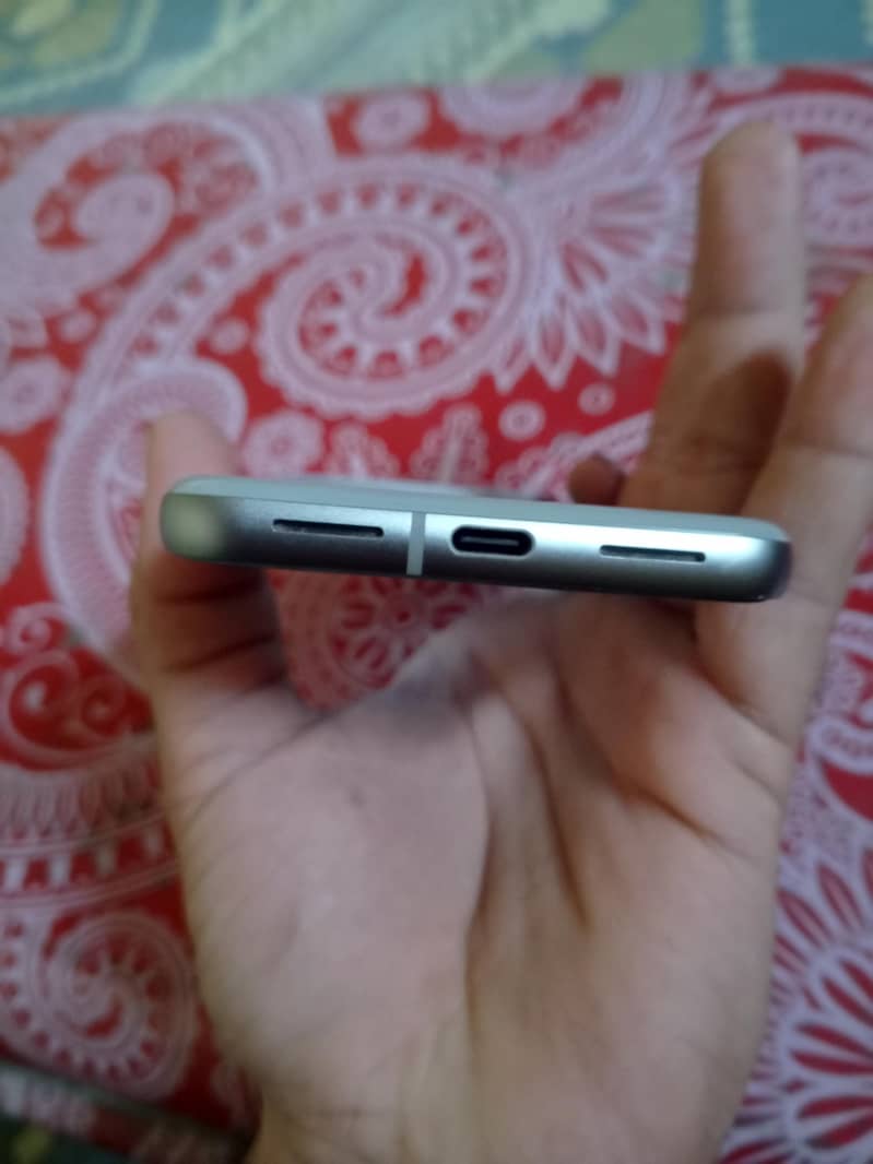 Google Pixel 8 1