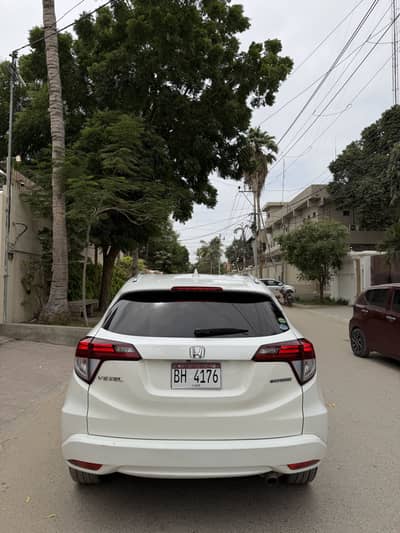 Honda Vezel 2014 | 2019 Z Sensing P. White B2B Original