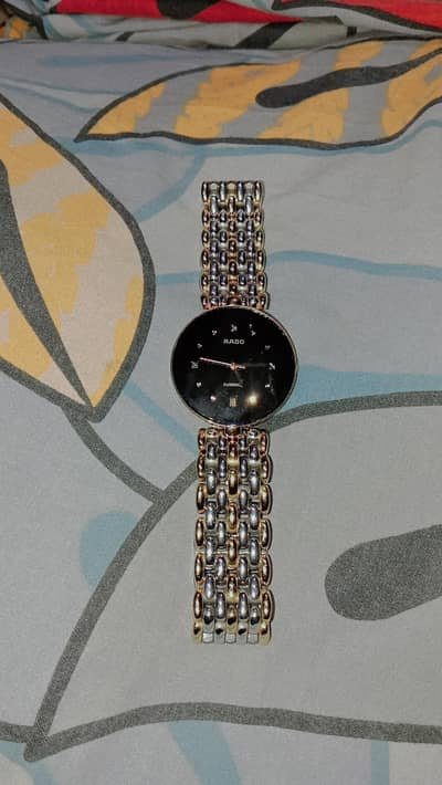 “Stylish Wrist Watch for Sale” ⌚
