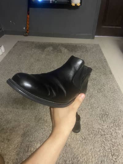 Men’s Black Chelsea Boots – Excellent Condition