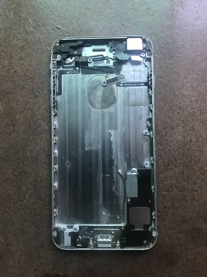 Apple iPhone 6S Plus 8