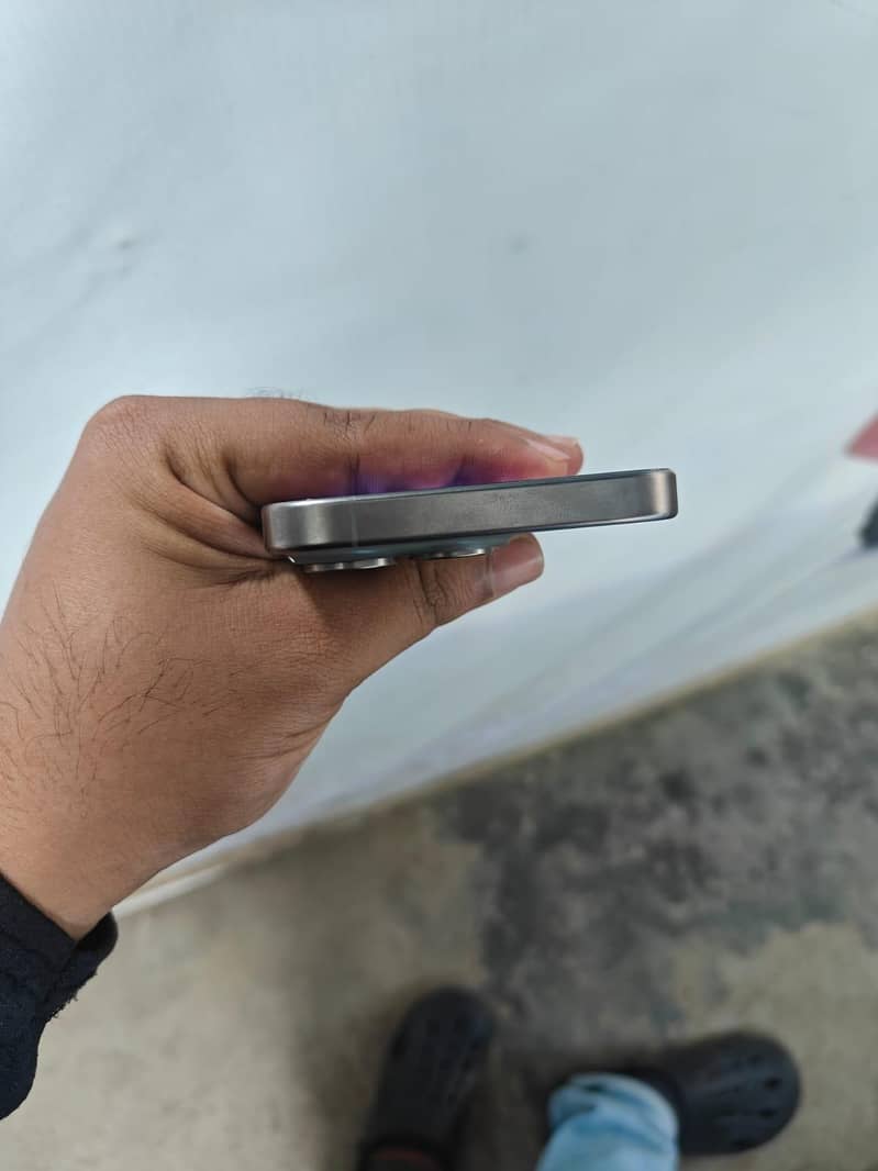 Apple iPhone 15 Pro 5