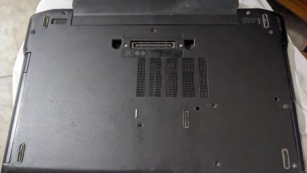 Dell Latitude e6320 0