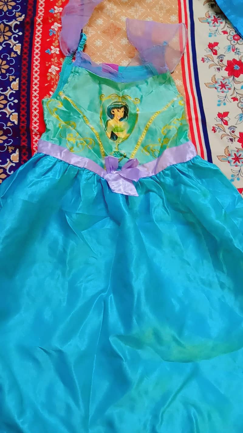 costume 2