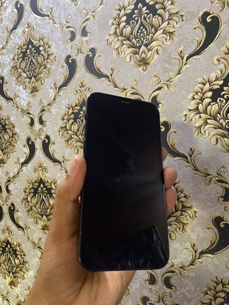 Apple iPhone 12 2