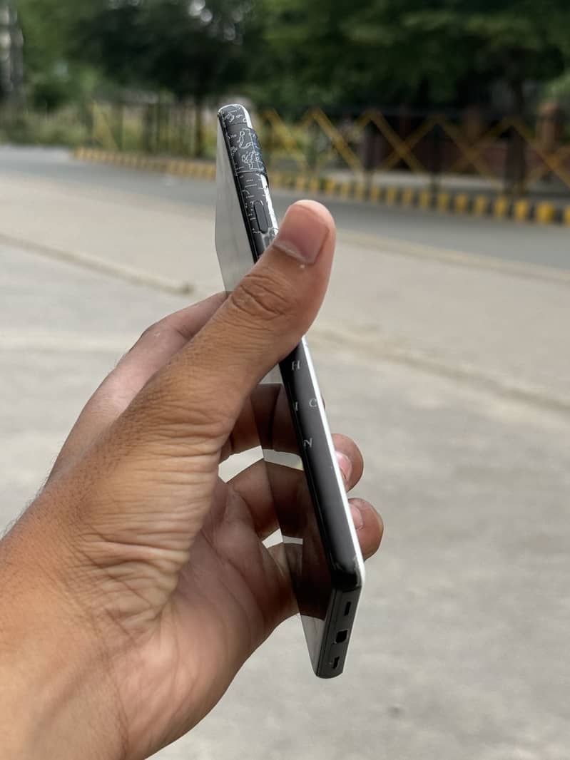 Google Pixel 6a 1