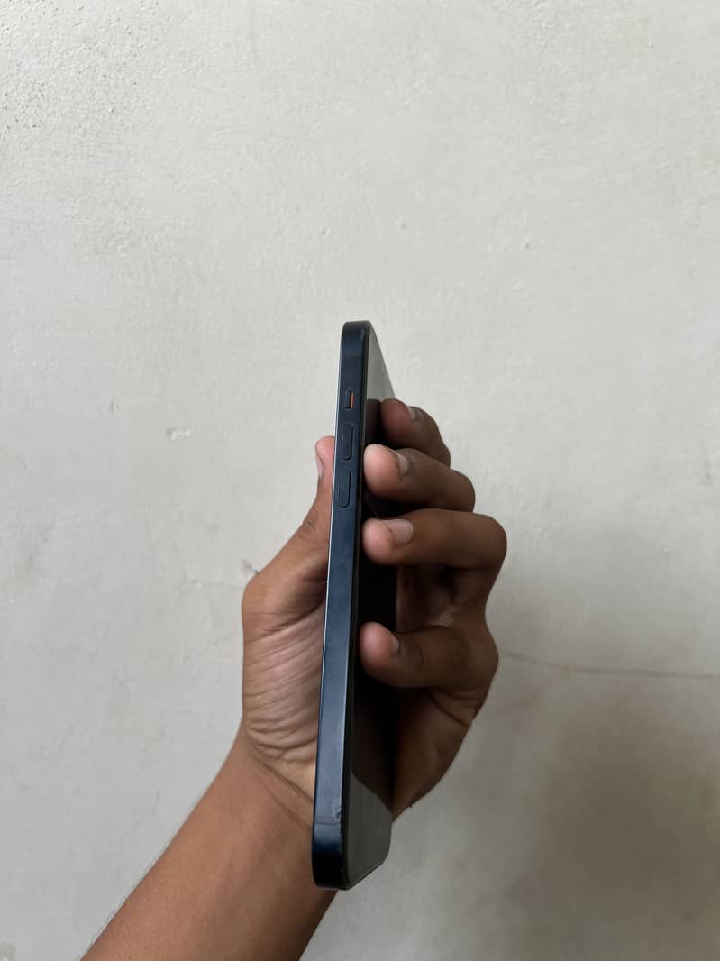 Apple iPhone 14 plus 3