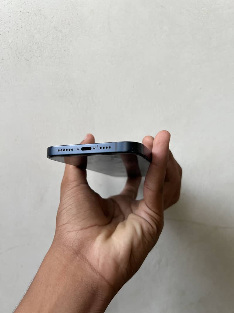 Apple iPhone 14 plus 4