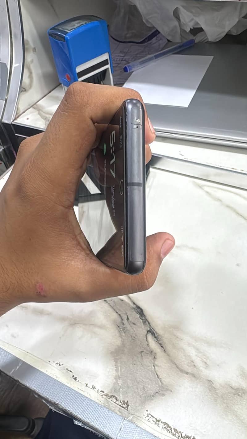 Google Pixel 7 5