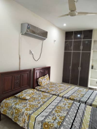 2nd FLOOR FULLY FURNISHED ROOM AVAILABLE FOR RENT FOR MALE'S ONLY
