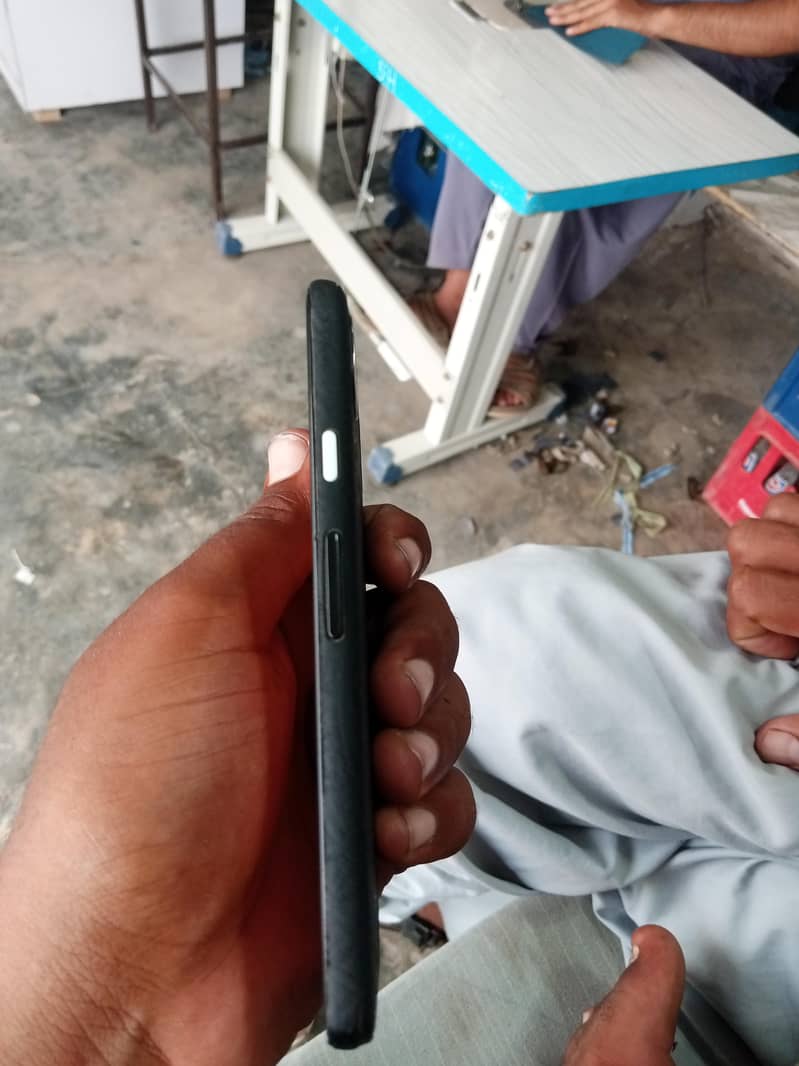 Google Pixel 4a 3
