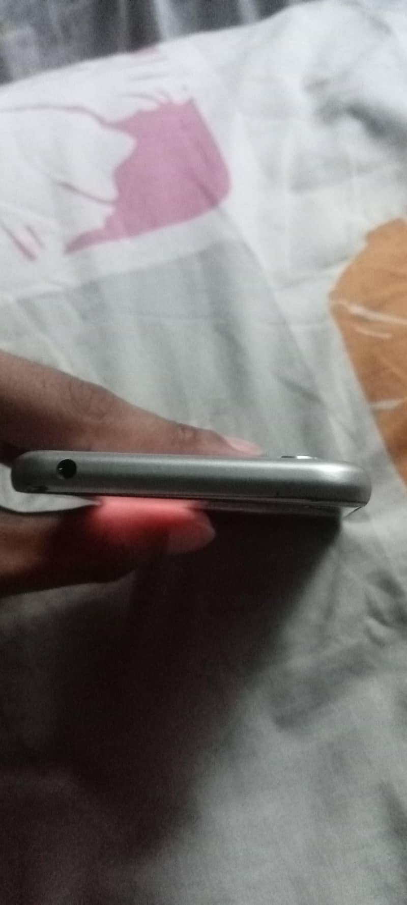 Sharp Aquos Sense 7