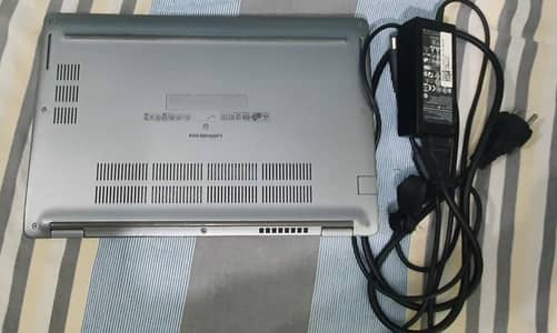 core i7 10Gen Dell Latitued 5310