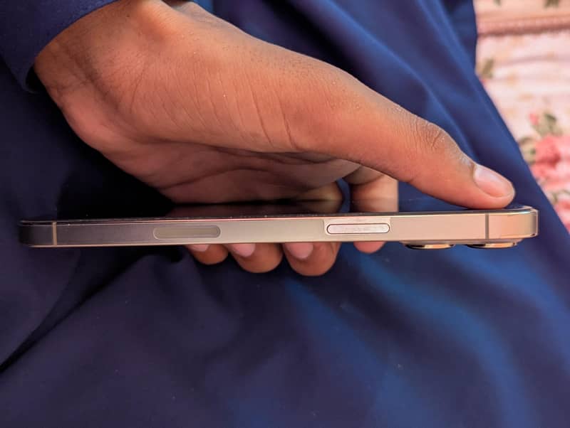 Apple iPhone 13 Pro Max 5