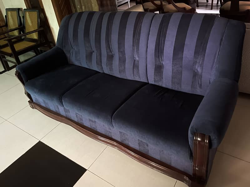 BLUE SOFA SET!! 0