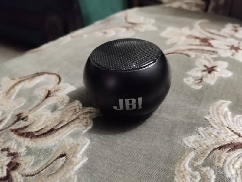 Bluetooth Speaker 0
