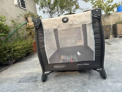 Baby play pen/ baby cot / baby bed