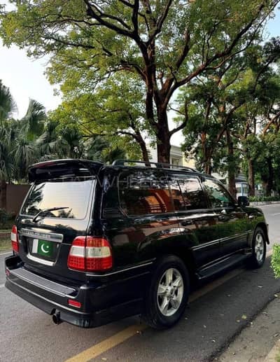 Toyota Land Cruiser VX Limited 4.7