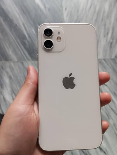 Apple iPhone 12