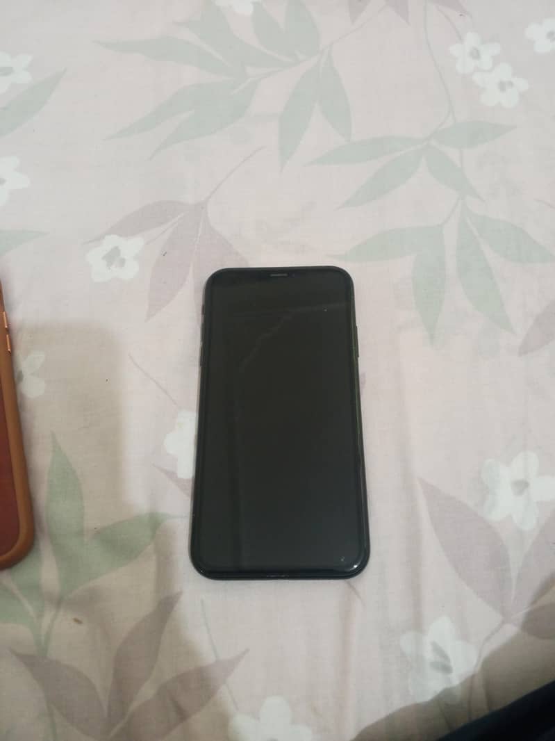 iphone XR 12