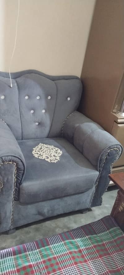 3,2,1 sofa set with brown  covers bilkul neat and clean